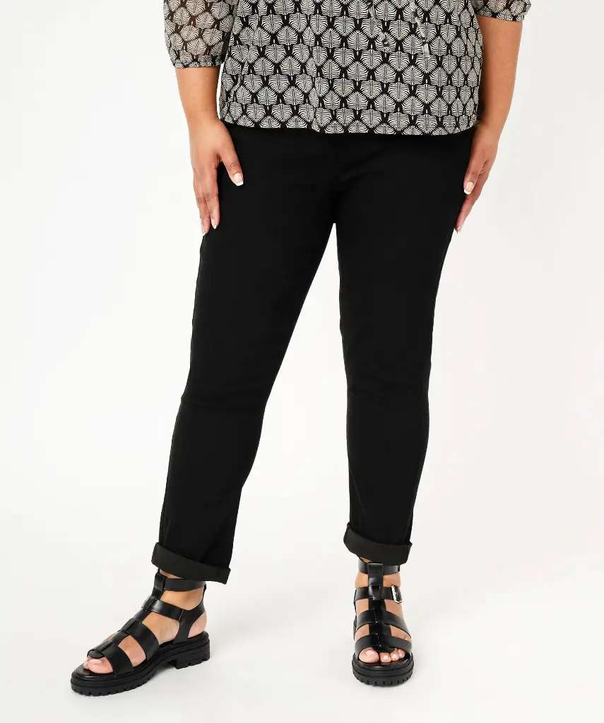 [25GE00076] RADIER-PANTALON GRANDE TAILLE FEMME NOIR (46)